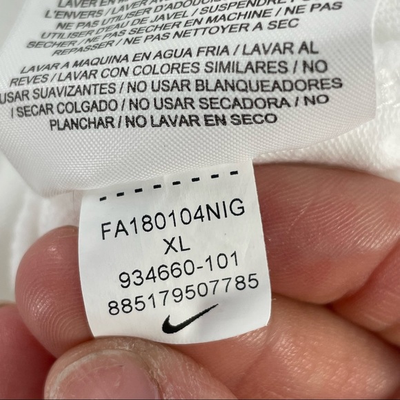 NikeCourt white t-shirt size Xl - Picture 6 of 9